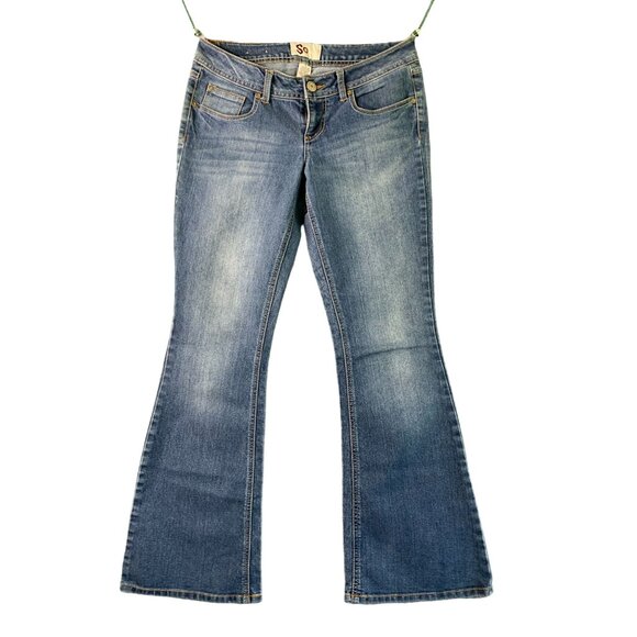 So Womens Size 9 Bootcut  Jeans Flap Back Scorpio Flare Blue Denim DJBS211511 - Picture 1 of 8